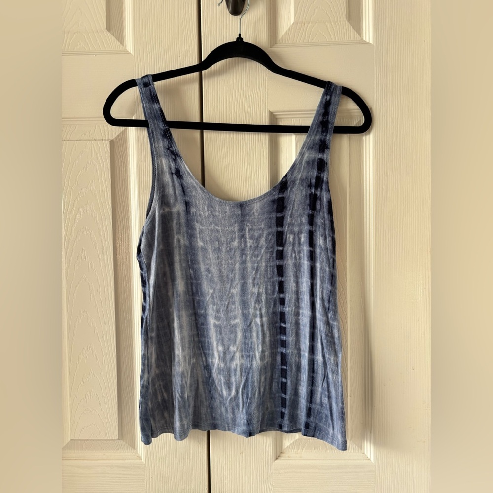 Piko tie dye flowy tank